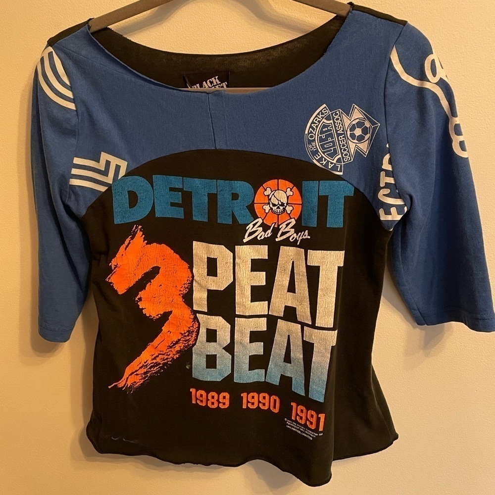 VTG Detroit Pistons Shirt Bad Boy Basketball Reworked Black Market 3 Peat